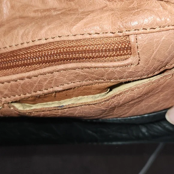 Stone Mountain Leather bag - Picture 4 of 11